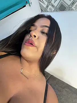 Snapshot of Alexa_candy18 chatting on June 10, 2:23 am Alexa candy18 online show from June 10, 2:23 am
