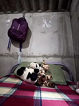 Ariell Kieran online show from February 11, 6:55 pm