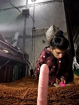 Ariell Kieran online show from February 24, 8:25 pm