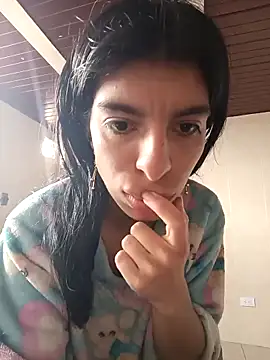 Ariell Kieran online show from March 12, 5:28 pm