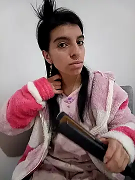 Ariell Kieran online show from March 22, 10:26 pm