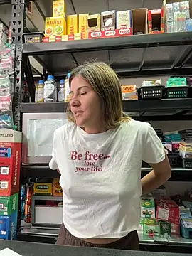 Andrea18 blonde online show from January 9, 2:31 pm