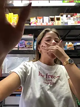 Andrea18 blonde online show from March 15, 4:24 pm