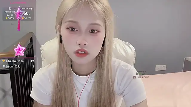 xunian71O online show from October 3, 10:07 pm