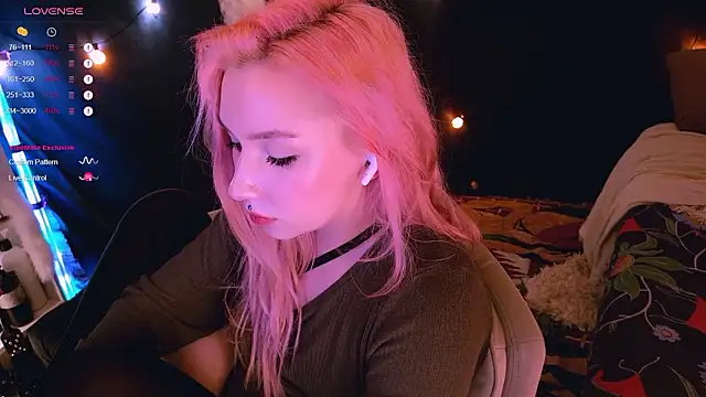 Snapshot of Bibi_Iva chatting on March 16, 6:34 pm Bibi Iva online show from March 16, 6:34 pm