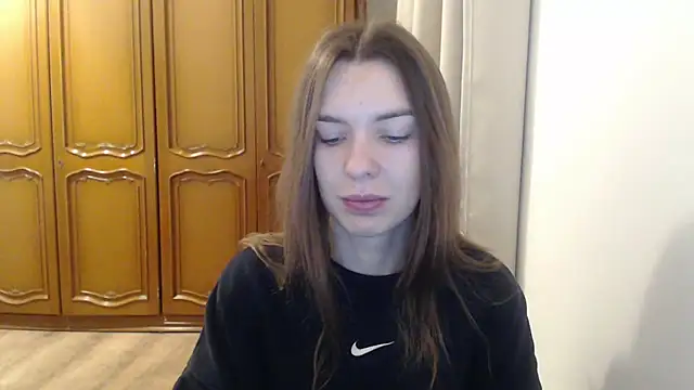 aurora lust online show from December 3, 6:32 am