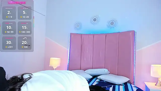 Liiam smith  online show from November 23, 12:38 pm