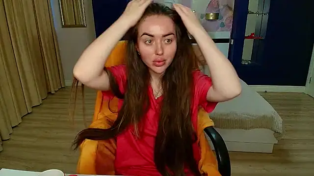 Snapshot of MissisCaty chatting on December 3, 5:15 am MissisCaty online show from December 3, 5:15 am