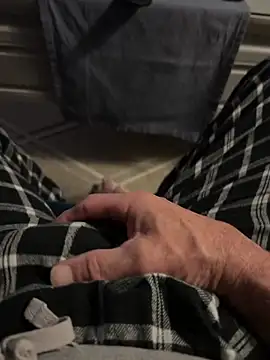 Avignon1963 online show from April 15, 3:24 am