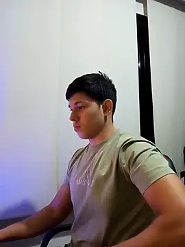 Snapshot of JamesCr_ chatting on February 7, 4:16 am JamesCr online show from February 7, 4:16 am