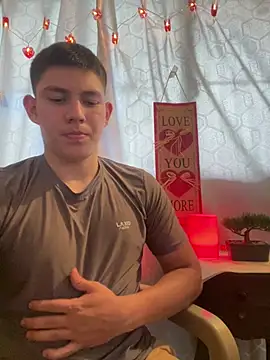 Snapshot of JamesCr_ chatting on February 14, 12:03 pm JamesCr online show from February 14, 12:03 pm