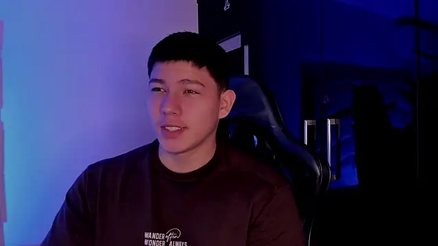 Snapshot of JamesCr_ chatting on September 19, 12:17 pm JamesCr online show from September 19, 12:17 pm