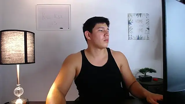 Snapshot of JamesCr_ chatting on October 16, 12:44 am JamesCr online show from October 16, 12:44 am