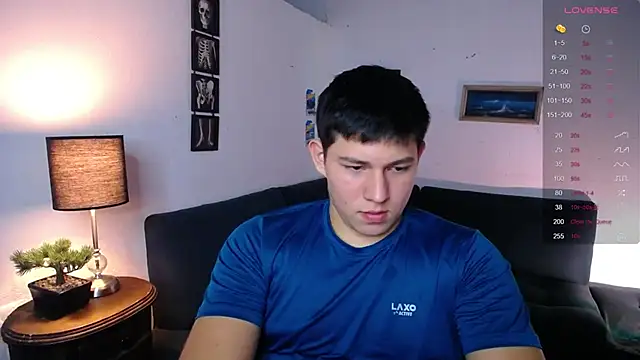 JamesCr  online show from February 6, 12:26 am