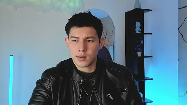 Snapshot of JamesCr_ chatting on May 23, 3:16 pm JamesCr online show from May 23, 3:16 pm