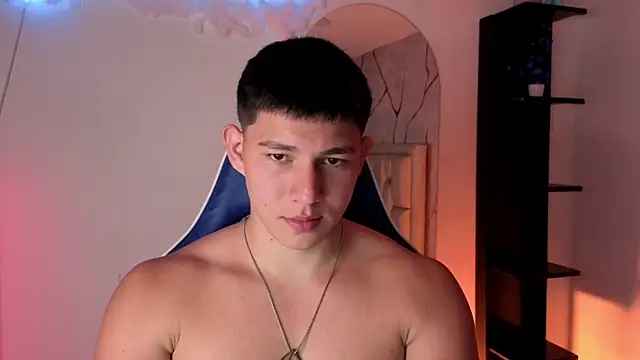 Snapshot of JamesCr_ chatting on July 27, 12:34 pm JamesCr online show from July 27, 12:34 pm