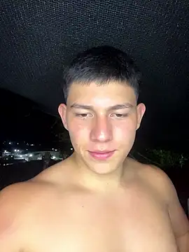 Snapshot of JamesCr_ chatting on July 28, 12:40 am JamesCr online show from July 28, 12:40 am