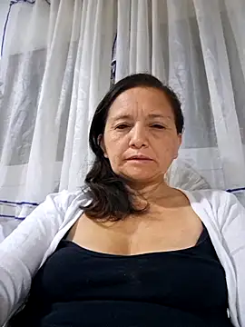 Snapshot of Alexaamoon_ chatting on October 2, 10:22 am Alexaamoon online show from October 2, 10:22 am