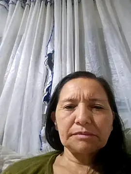 Snapshot of Alexaamoon_ chatting on October 17, 10:51 am Alexaamoon online show from October 17, 10:51 am