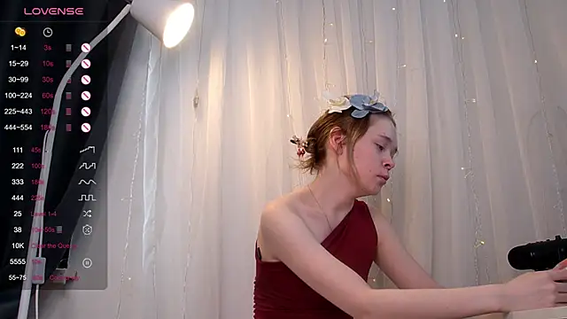 Snapshot of Kellybbface chatting on June 8, 4:24 am Kellybbface online show from June 8, 4:24 am