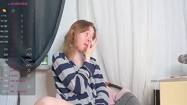 Snapshot of Kellybbface chatting on July 16, 4:29 am Kellybbface online show from July 16, 4:29 am