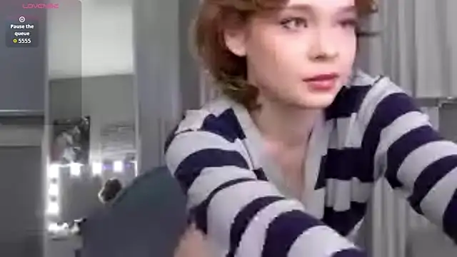 Snapshot of Kellybbface chatting on July 23, 5:27 am Kellybbface online show from July 23, 5:27 am