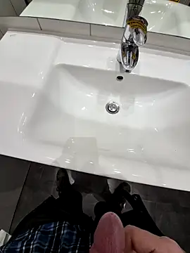 Oli0203xh online show from March 19, 7:51 pm