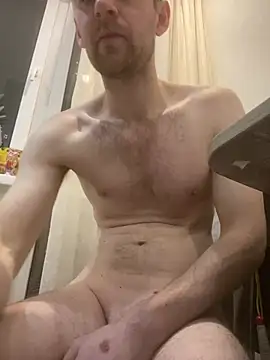 LynnAhNight online show from February 11, 3:22 am