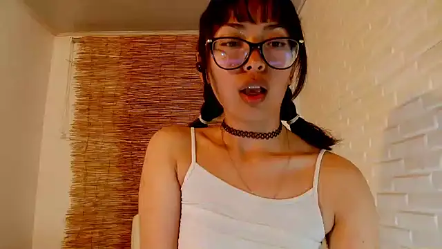 Snapshot of Luna_7_777 chatting on March 19, 10:55 am Luna 7 777 online show from March 19, 10:55 am