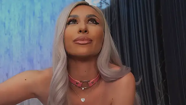 Snapshot of KarlaBart chatting on January 10, 8:10 pm KarlaBart online show from January 10, 8:10 pm