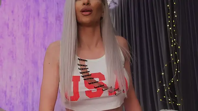 Snapshot of KarlaBart chatting on January 17, 8:12 pm KarlaBart online show from January 17, 8:12 pm