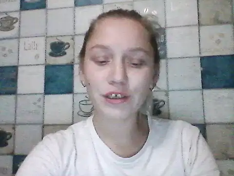 Snapshot of Anna_wey chatting on December 1, 6:13 pm Anna wey online show from December 1, 6:13 pm