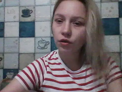 Snapshot of Anna_wey chatting on December 3, 7:01 pm Anna wey online show from December 3, 7:01 pm