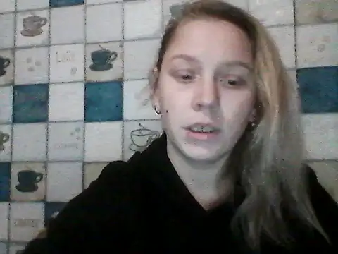 Snapshot of Anna_wey chatting on December 14, 8:02 pm Anna wey online show from December 14, 8:02 pm