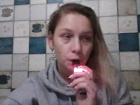 Snapshot of Anna_wey chatting on December 15, 9:08 pm Anna wey online show from December 15, 9:08 pm