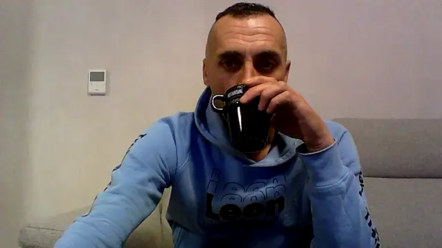 ANGELSANTAMARIA- online show from November 9, 11:25 pm