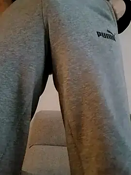 ANGELSANTAMARIA- online show from December 16, 1:05 pm