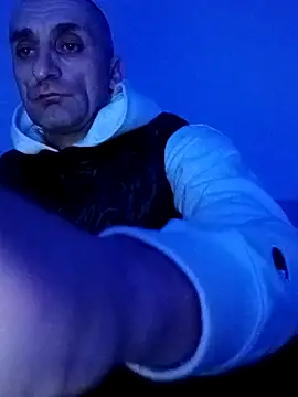 ANGELSANTAMARIA- online show from December 17, 11:55 pm