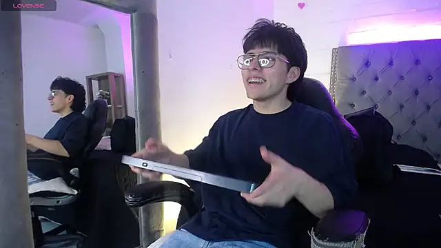 PepperTwink online show from September 11, 4:18 pm