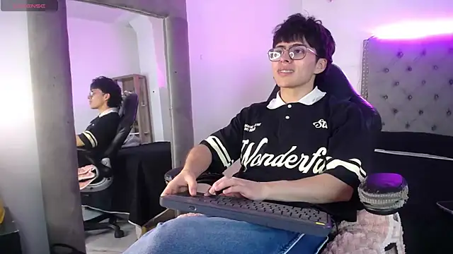 PepperTwink online show from September 15, 4:18 pm