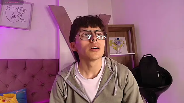 PepperTwink online show from November 27, 1:02 pm