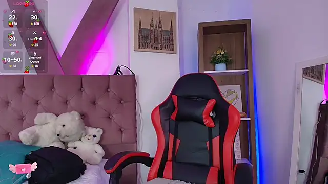 PepperTwink online show from April 30, 4:02 pm