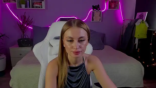 AnitaLamb online show from March 4, 8:57 am