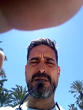 Snapshot of jonymoreno chatting on May 29, 12:03 pm jonymoreno online show from May 29, 12:03 pm