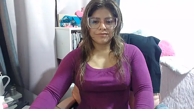 Snapshot of KatteAngelLat chatting on May 21, 12:50 am KatteAngelLat online show from May 21, 12:50 am