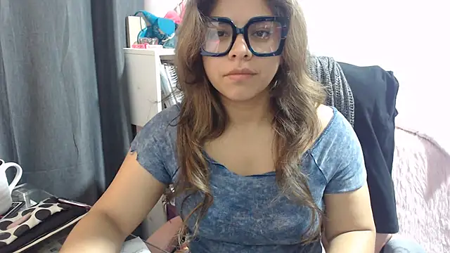 Snapshot of KatteAngelLat chatting on July 3, 12:17 am KatteAngelLat online show from July 3, 12:17 am
