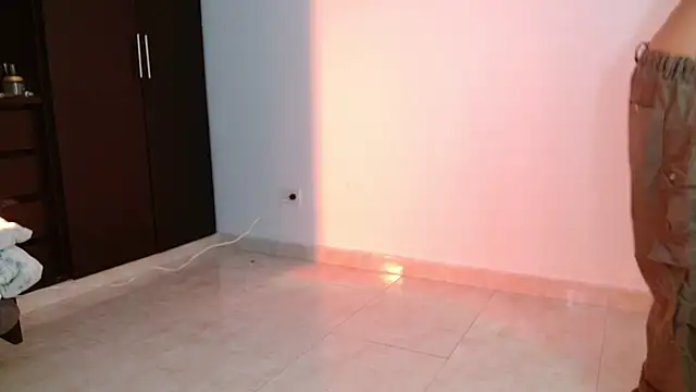 ggor4w33 online show from February 5, 6:24 am