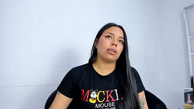 ZoeWan69 online show from November 12, 12:16 pm