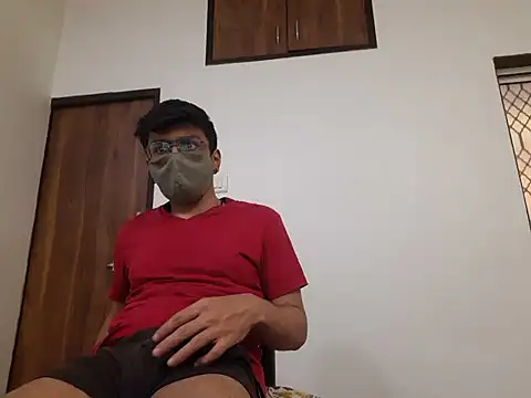 Snapshot of kk77102 chatting on February 22, 10:51 am kk77102 online show from February 22, 10:51 am