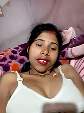 Snapshot of Miss_triha chatting on February 18, 7:52 pm Miss triha online show from February 18, 7:52 pm